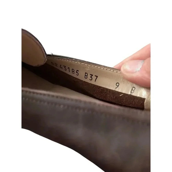 Salvatore Ferragamo Boutique Brown Slip On Leather Loafers Size 9B - Picture 3 of 7